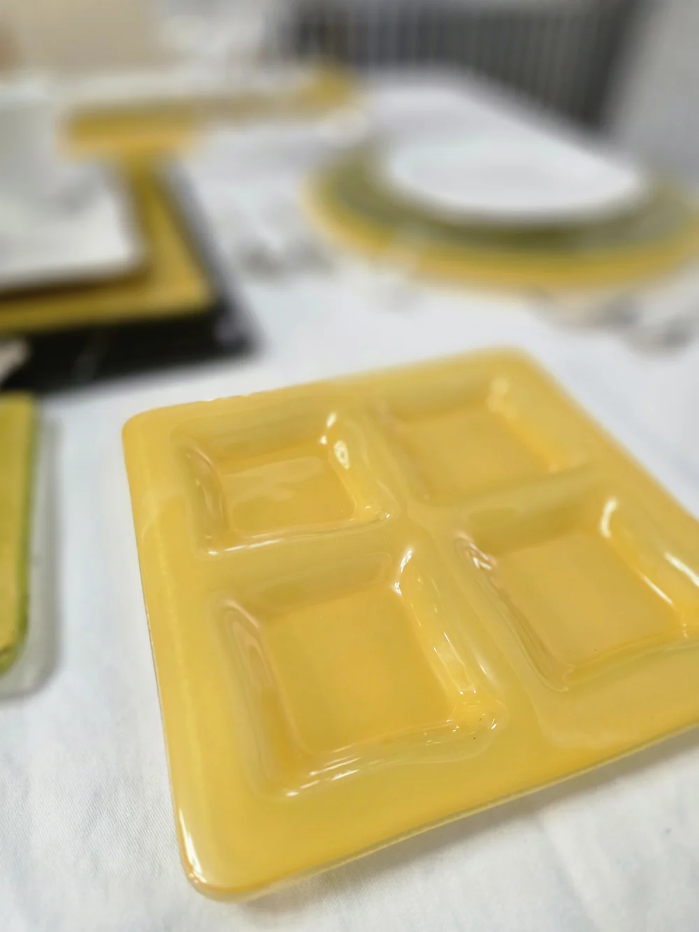 Izabel Lam 4 Compartment Art Glass Citrine Yellow 7.75